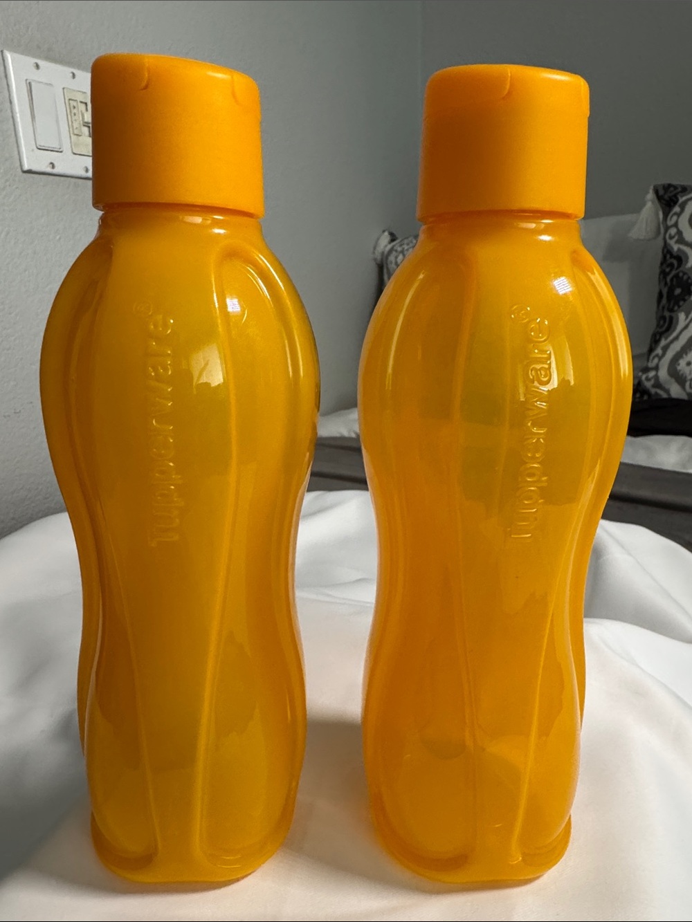 Tupperware set of 2 eco reusable water Bottles - Sunny Yellow Pair